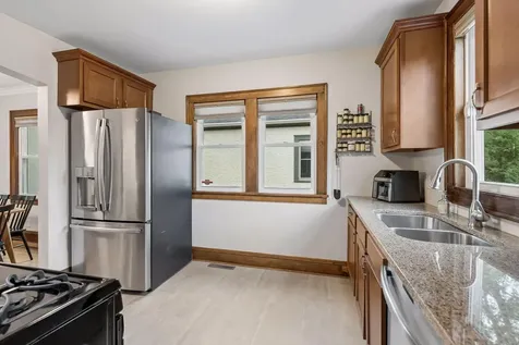 4429 Knox Avenue N Minneapolis MN 55412