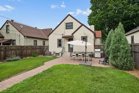 4429 Knox Avenue N Minneapolis MN 55412