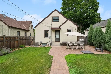 4429 Knox Avenue N Minneapolis MN 55412