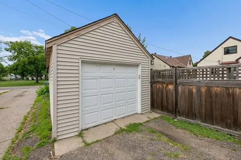 4429 Knox Avenue N Minneapolis MN 55412