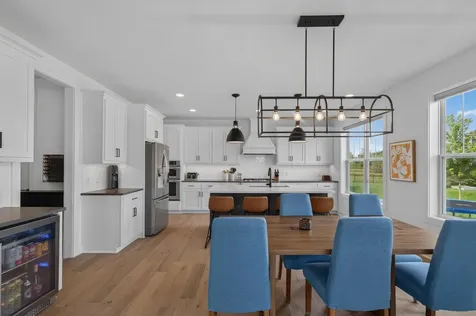 6432 Red Cedar Drive Chaska MN 55318