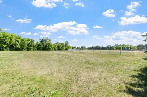 93 Riverside Terrace Watertown MN 55388