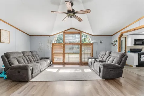 93 Riverside Terrace Watertown MN 55388