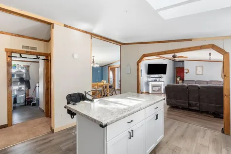 93 Riverside Terrace Watertown MN 55388