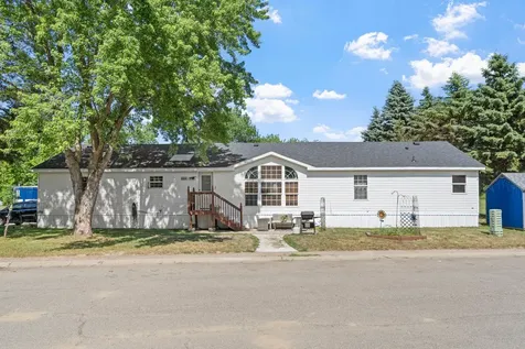 93 Riverside Terrace Watertown MN 55388