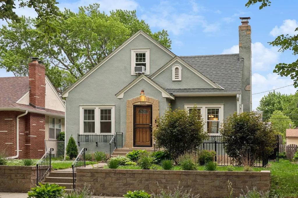 3350 Xerxes Avenue N Minneapolis MN 55412