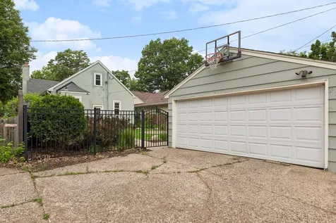 3350 Xerxes Avenue N Minneapolis MN 55412