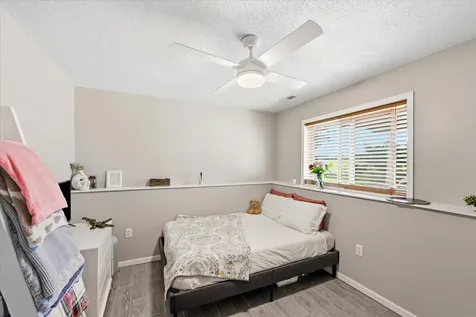 350 Horizon Drive Le Center MN 56057