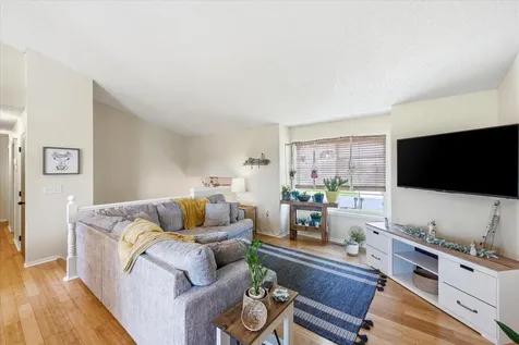 350 Horizon Drive Le Center MN 56057
