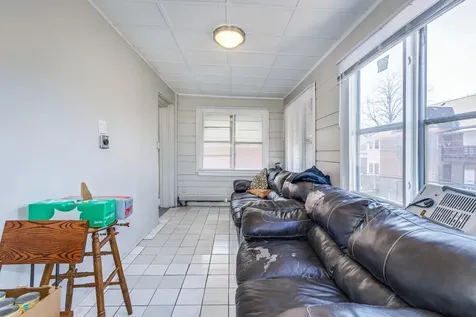 609 Dale Street N Saint Paul MN 55103