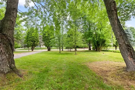 8609 W River Road Brooklyn Park MN 55444