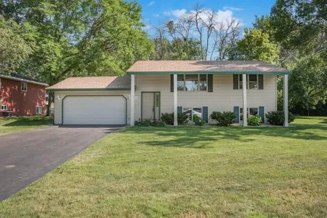 9109 Erickson Court N Brooklyn Park MN 55428