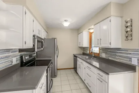 9109 Erickson Court N Brooklyn Park MN 55428