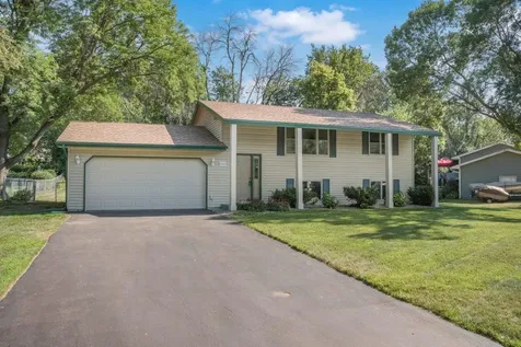 9109 Erickson Court N Brooklyn Park MN 55428