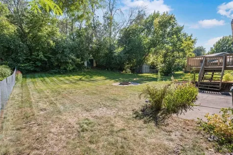 9109 Erickson Court N Brooklyn Park MN 55428