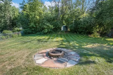 9109 Erickson Court N Brooklyn Park MN 55428