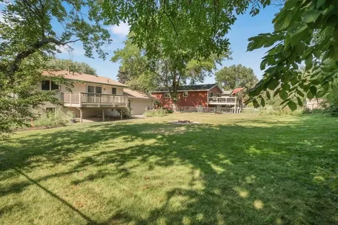 9109 Erickson Court N Brooklyn Park MN 55428
