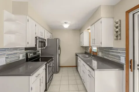 9109 Erickson Court N Brooklyn Park MN 55428