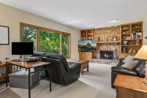 156 Red Oaks Drive Vadnais Heights MN 55127