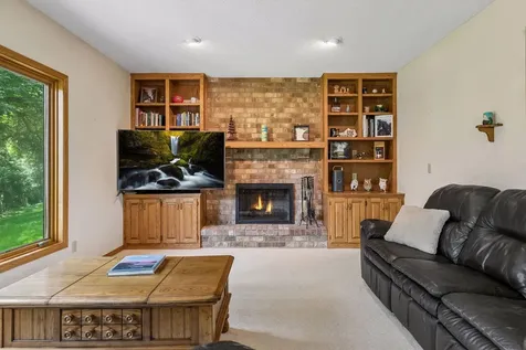 156 Red Oaks Drive Vadnais Heights MN 55127