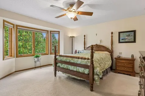 156 Red Oaks Drive Vadnais Heights MN 55127