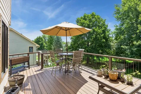 156 Red Oaks Drive Vadnais Heights MN 55127