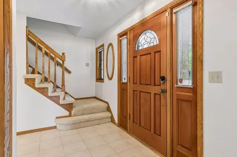 156 Red Oaks Drive Vadnais Heights MN 55127