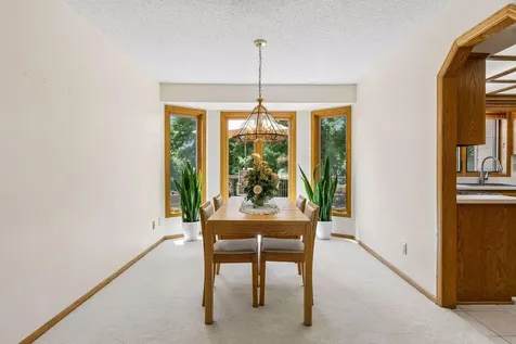 156 Red Oaks Drive Vadnais Heights MN 55127
