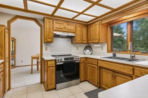 156 Red Oaks Drive Vadnais Heights MN 55127