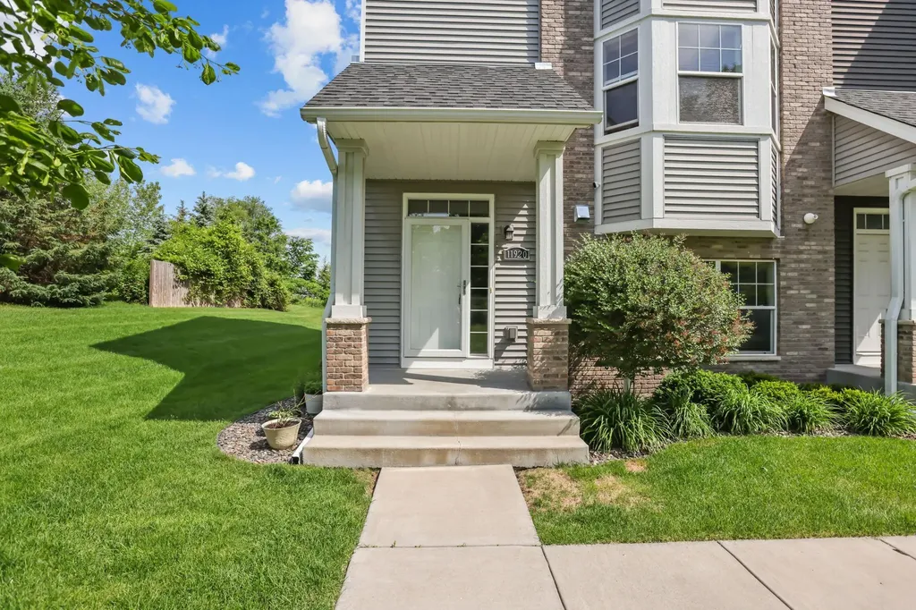 11920 Emery Village Drive N Champlin MN 55316