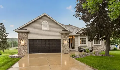 2945 Stonegate Court SW Rochester MN 55902