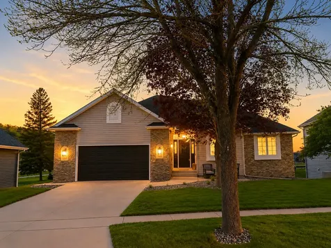 2945 Stonegate Court SW Rochester MN 55902