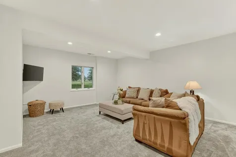 2945 Stonegate Court SW Rochester MN 55902