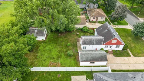 823 Oakwood Drive Anoka MN 55303