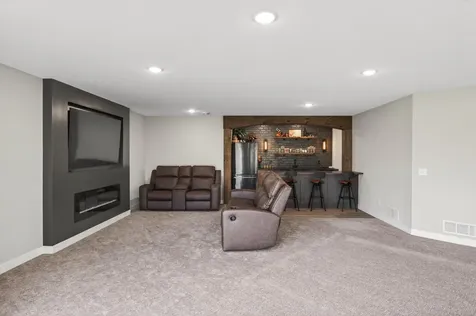 4659 144th Avenue NE Andover MN 55304