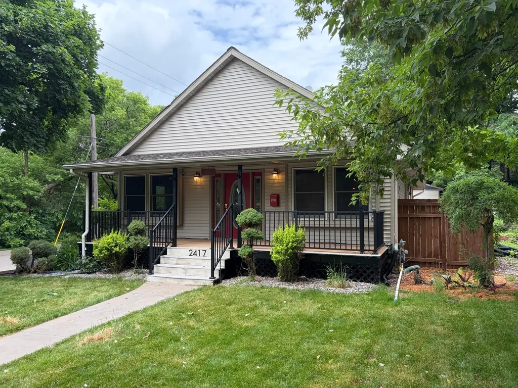 2417 Bourne Avenue Saint Paul MN 55108