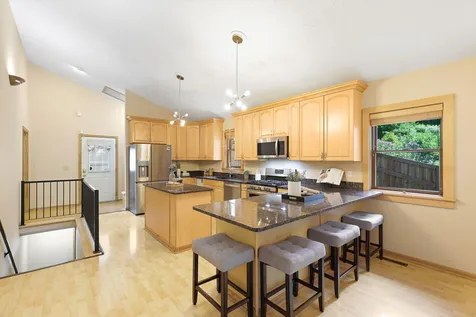 2417 Bourne Avenue Saint Paul MN 55108