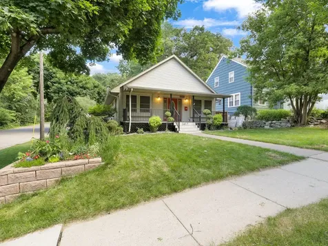 2417 Bourne Avenue Saint Paul MN 55108