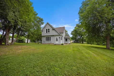 202 N 2nd Street Darwin MN 55324