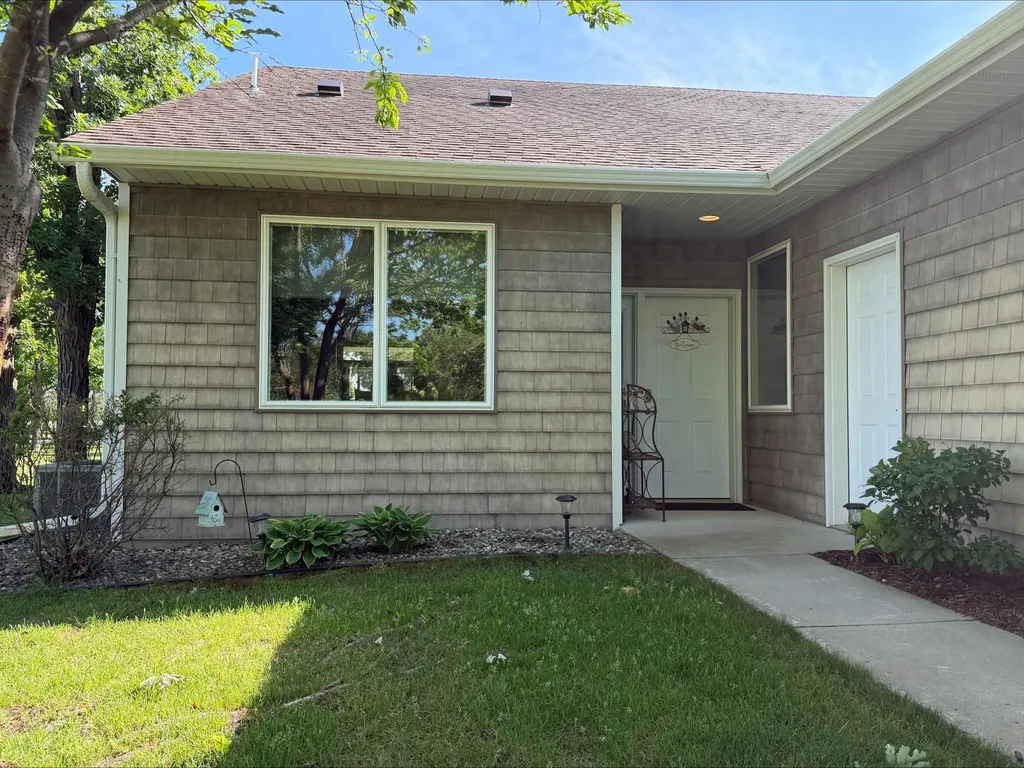 500 Shoreacres Court SW Bemidji MN 56601