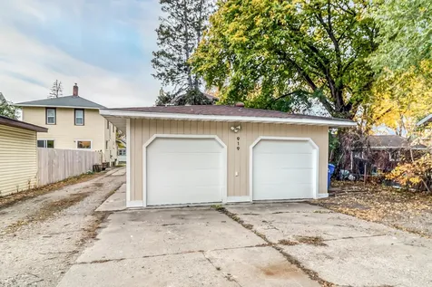 919 4th Street N Fargo ND 58102