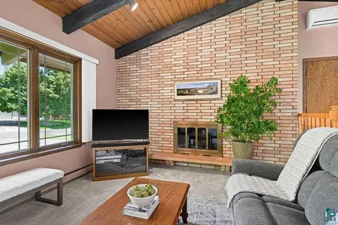 4314 Peabody Lane Duluth MN 55804