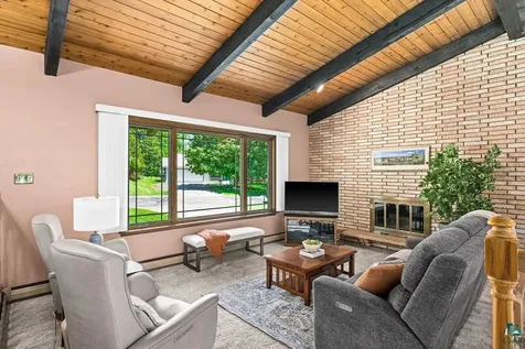 4314 Peabody Lane Duluth MN 55804