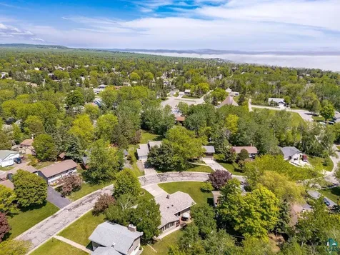 4314 Peabody Lane Duluth MN 55804