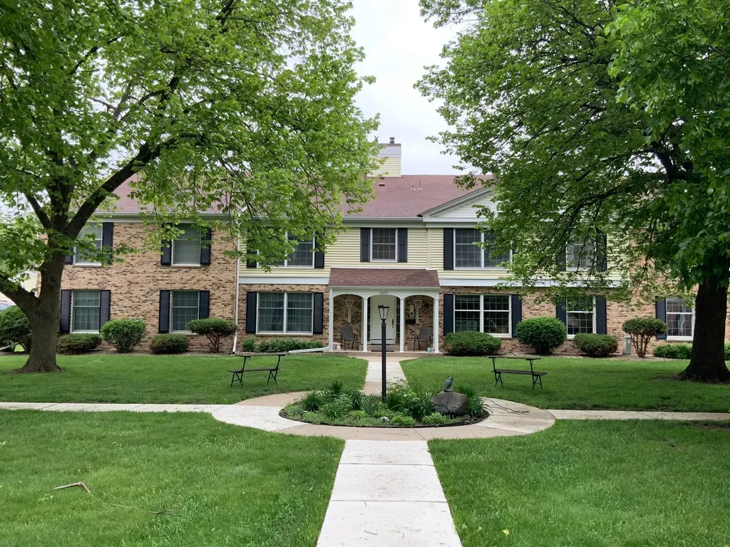 2053 Carriage Drive SW Rochester MN 55902