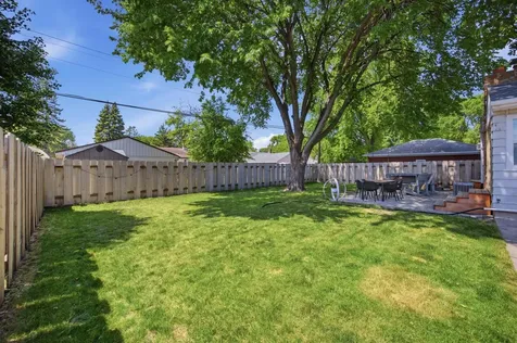 1437 11th Street S Fargo ND 58103
