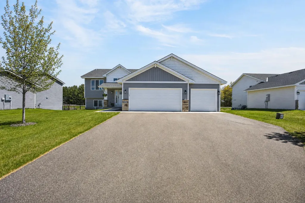 25695 Euclid Avenue Wyoming MN 55092