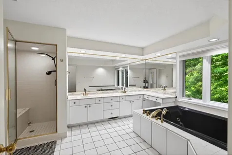 10417 Fawns Way Eden Prairie MN 55347
