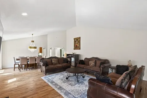 10417 Fawns Way Eden Prairie MN 55347
