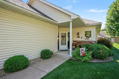 3447 Briarwood Court Red Wing MN 55066